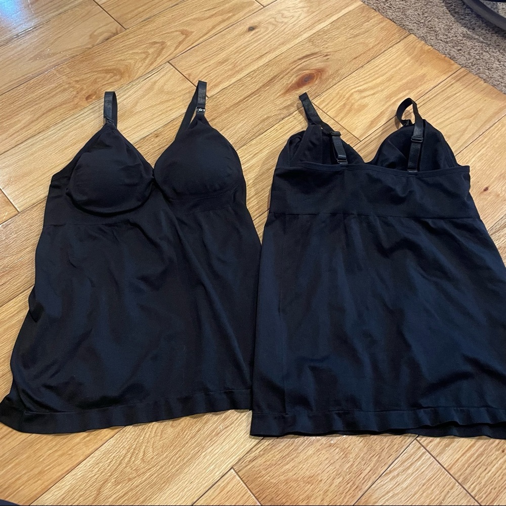 ⭐️⭐️Compression Nursing Tanks⭐️⭐️